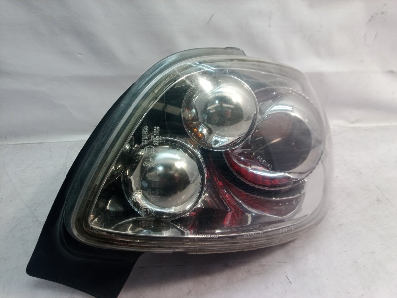 Recambio de piloto trasero derecho para peugeot 206 berlina e-music referencia OEM IAM 6351S0  