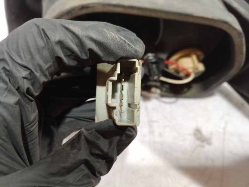 Recambio de piloto trasero izquierdo para peugeot 206 berlina e-music referencia OEM IAM 6350S0  