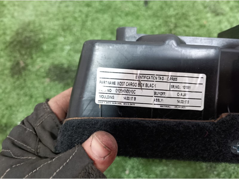 Recambio de moldura interior para mahindra xuv 500 xuv 500 fwd w6 referencia OEM IAM 0105HW0010C 0105HW0010C 0105HW0010