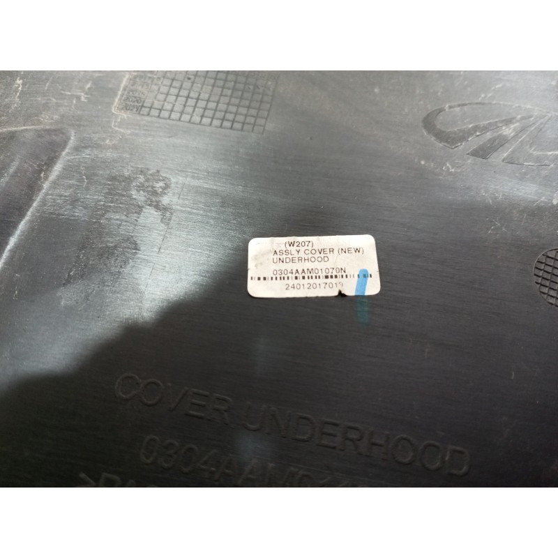 Recambio de tapa motor para mahindra xuv 500 xuv 500 fwd w6 referencia OEM IAM 0304AAM01160N 0304AAM01160 24012017019