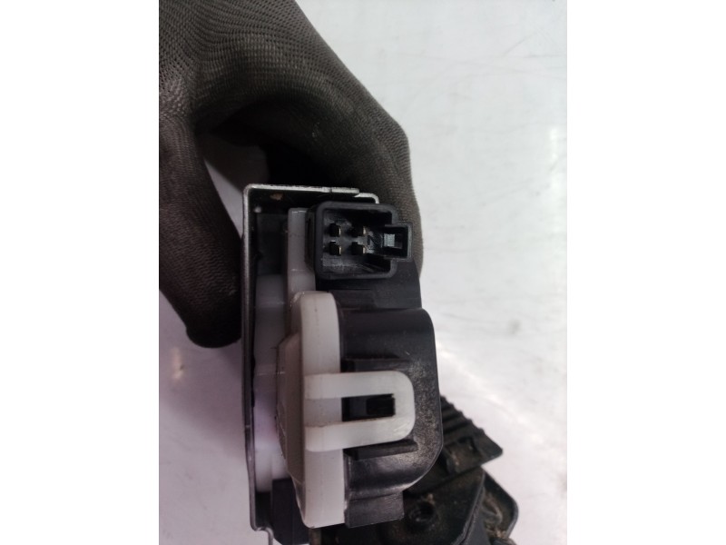 Recambio de cerradura maletero / porton para mazda 2 berlina (dy) referencia OEM IAM   