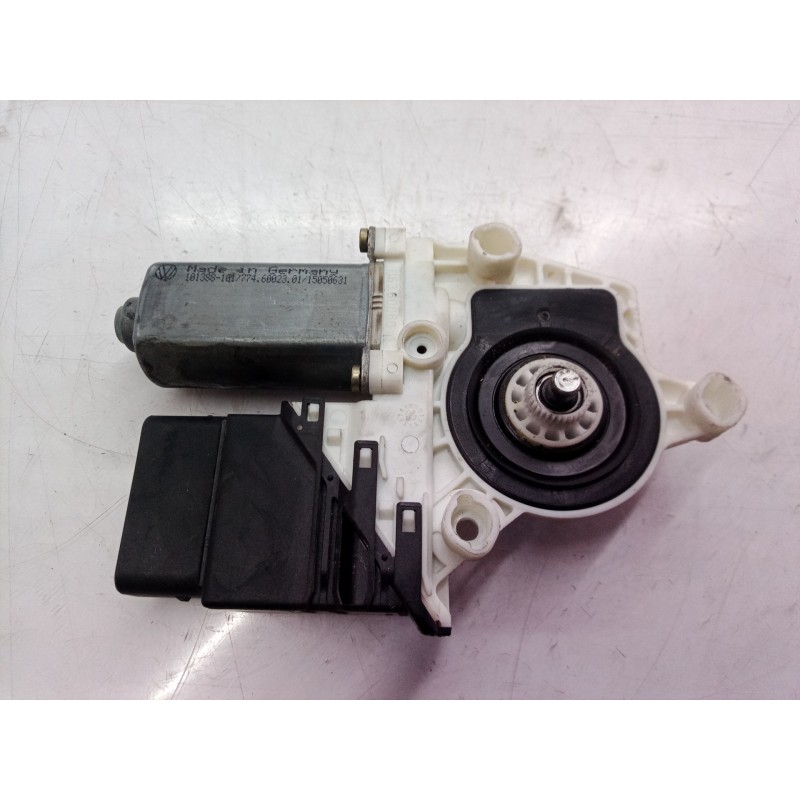 Recambio de motor elevalunas trasero derecho para seat leon (1m1) stella referencia OEM IAM 9776101438203 9776101438203 97761014