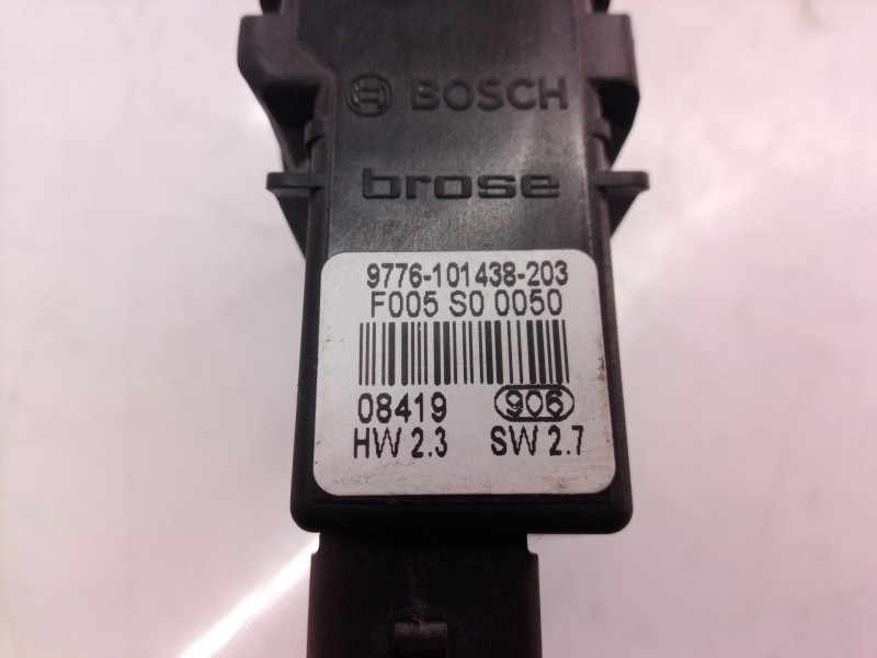 Recambio de motor elevalunas trasero derecho para seat leon (1m1) stella referencia OEM IAM 9776101438203 9776101438203 97761014