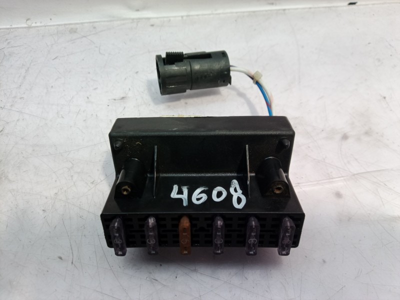 Recambio de caja reles / fusibles para jaguar xj6/12 3.6 daimler / kat referencia OEM IAM 51030026 51030026 51030026