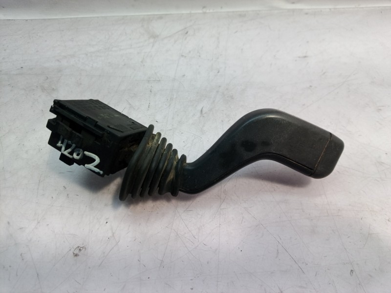 Recambio de mando intermitentes para opel combo (corsa c) cargo referencia OEM IAM 09185413 09185413 09185413