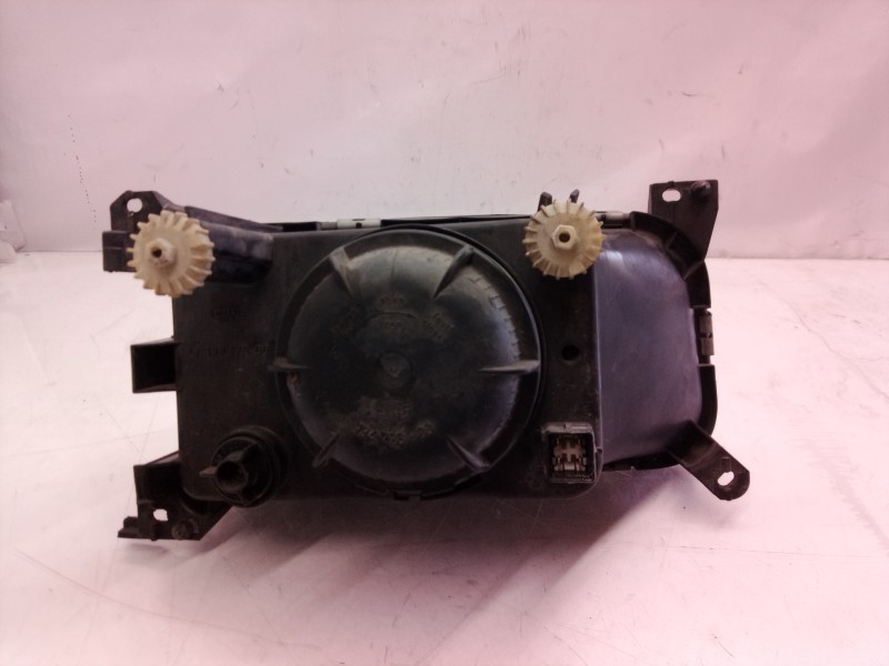 Recambio de faro izquierdo para volkswagen passat variant (315) cl referencia OEM IAM   