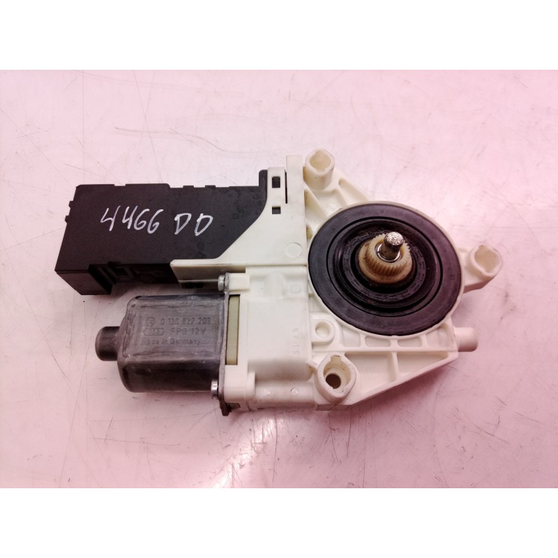 Recambio de motor elevalunas delantero derecho para volkswagen passat variant (315) cl referencia OEM IAM 0130822201 0130822201 