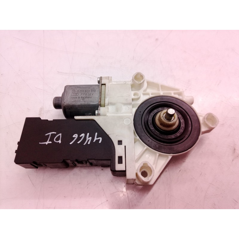 Recambio de motor elevalunas delantero izquierdo para volkswagen passat variant (315) cl referencia OEM IAM 0130822200 013082220