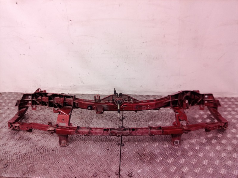 Recambio de panel frontal para ford focus berlina (cap) ambiente (d) referencia OEM IAM   