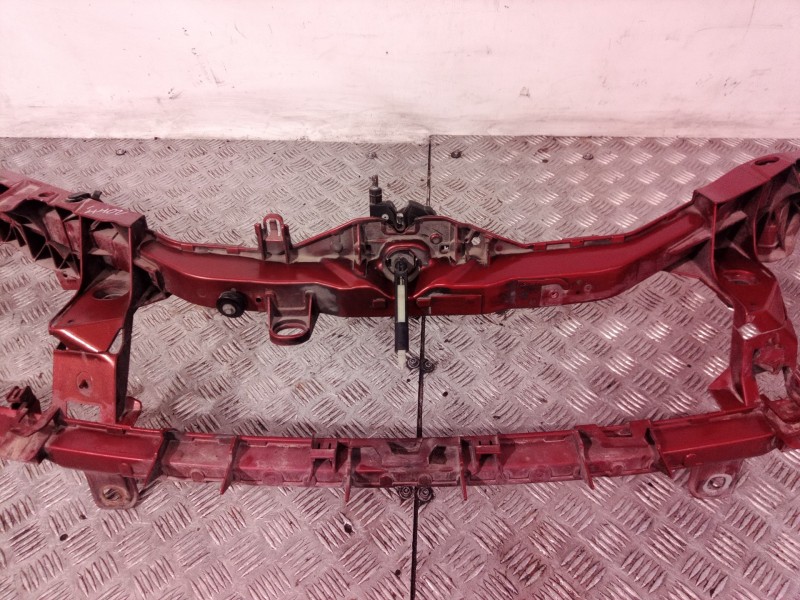 Recambio de panel frontal para ford focus berlina (cap) ambiente (d) referencia OEM IAM   