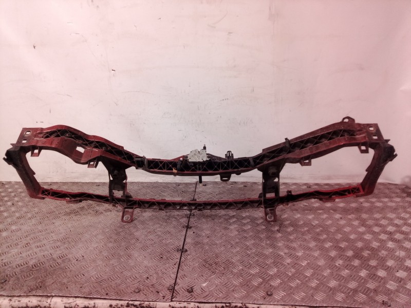 Recambio de panel frontal para ford focus berlina (cap) ambiente (d) referencia OEM IAM   