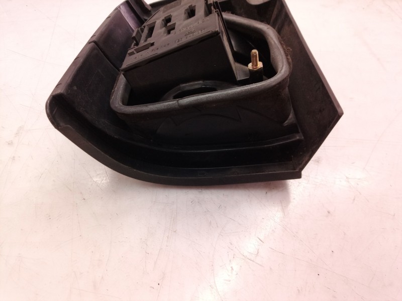 Recambio de piloto trasero derecho para volkswagen passat variant (315) cl referencia OEM IAM   