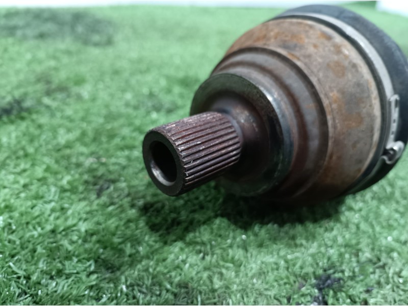 Recambio de transmision delantera derecha para volkswagen tiguan (5n1) 2.0 tdi referencia OEM IAM 5N0407764L 5N0407764L 5N040776