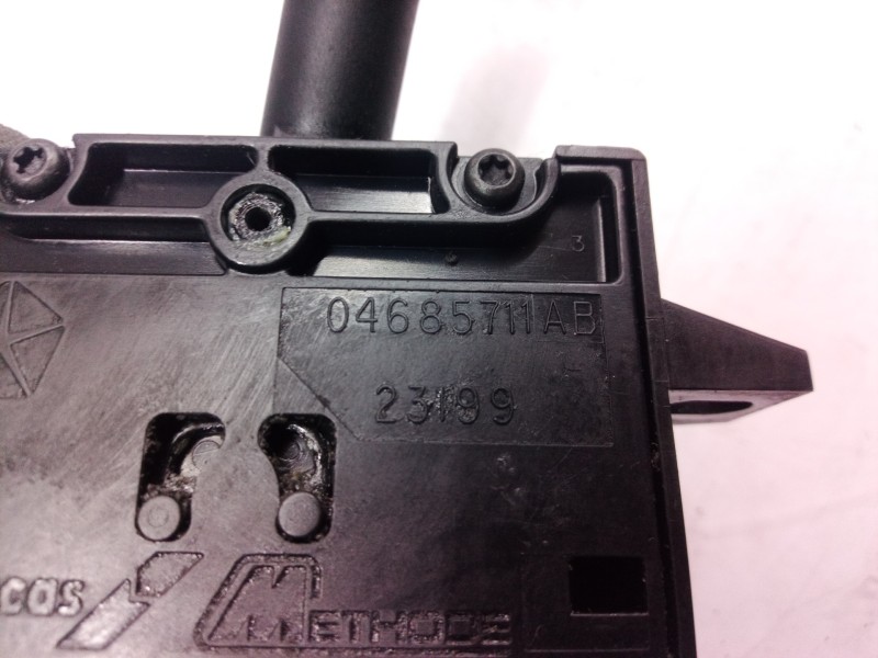 Recambio de mando intermitentes para chrysler voyager (rg) 2.5 crd cat referencia OEM IAM 04685711AB 04685711 04685711