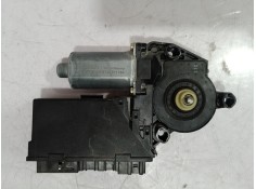 Recambio de motor elevalunas delantero derecho para audi a4 avant (b5) 2.5 v6 24v tdi referencia OEM IAM 0130821764 0130821764 0