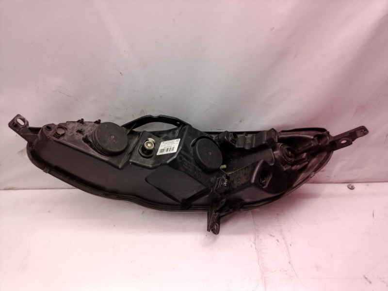 Recambio de faro derecho para peugeot 407 st confort pack referencia OEM IAM 0301213202 0301213202 0301213202