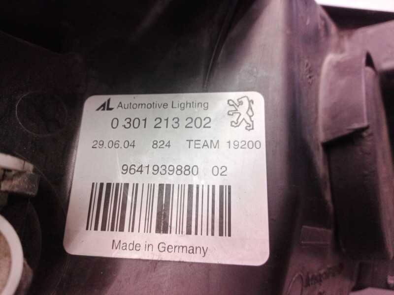 Recambio de faro derecho para peugeot 407 st confort pack referencia OEM IAM 0301213202 0301213202 0301213202