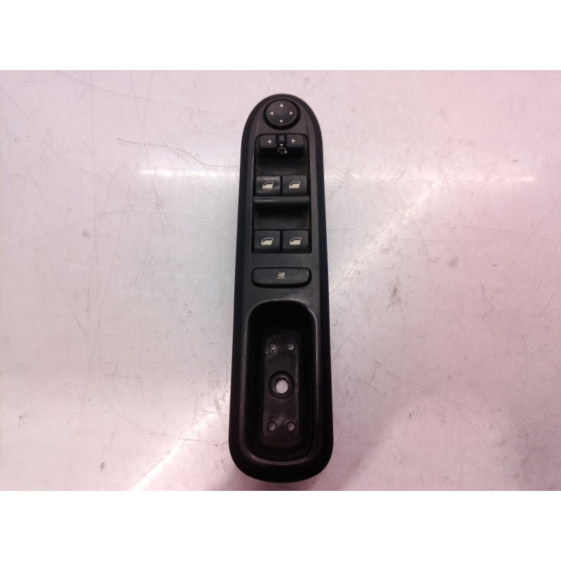 Recambio de mando elevalunas delantero izquierdo para peugeot 407 st confort pack referencia OEM IAM 53269704 53269704 53269704