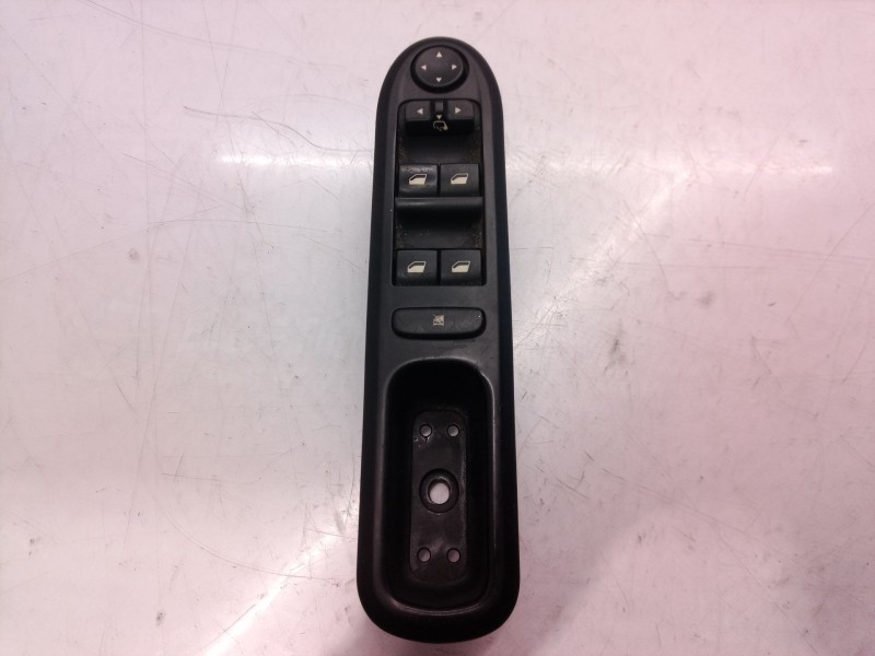 Recambio de mando elevalunas delantero izquierdo para peugeot 407 st confort pack referencia OEM IAM 53269704 53269704 53269704