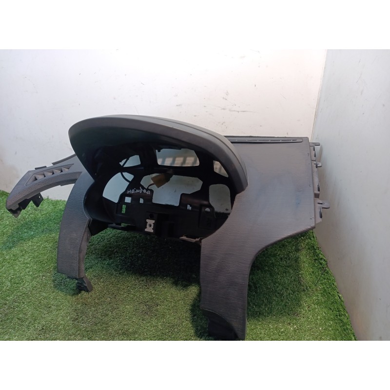 Recambio de moldura cuadro instrumentos para mahindra xuv 500 xuv 500 fwd w6 referencia OEM IAM 0112AAW05730N 0112AAW05730N L025