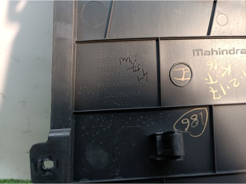 Recambio de moldura cuadro instrumentos para mahindra xuv 500 xuv 500 fwd w6 referencia OEM IAM 0112AAW05730N 0112AAW05730N L025