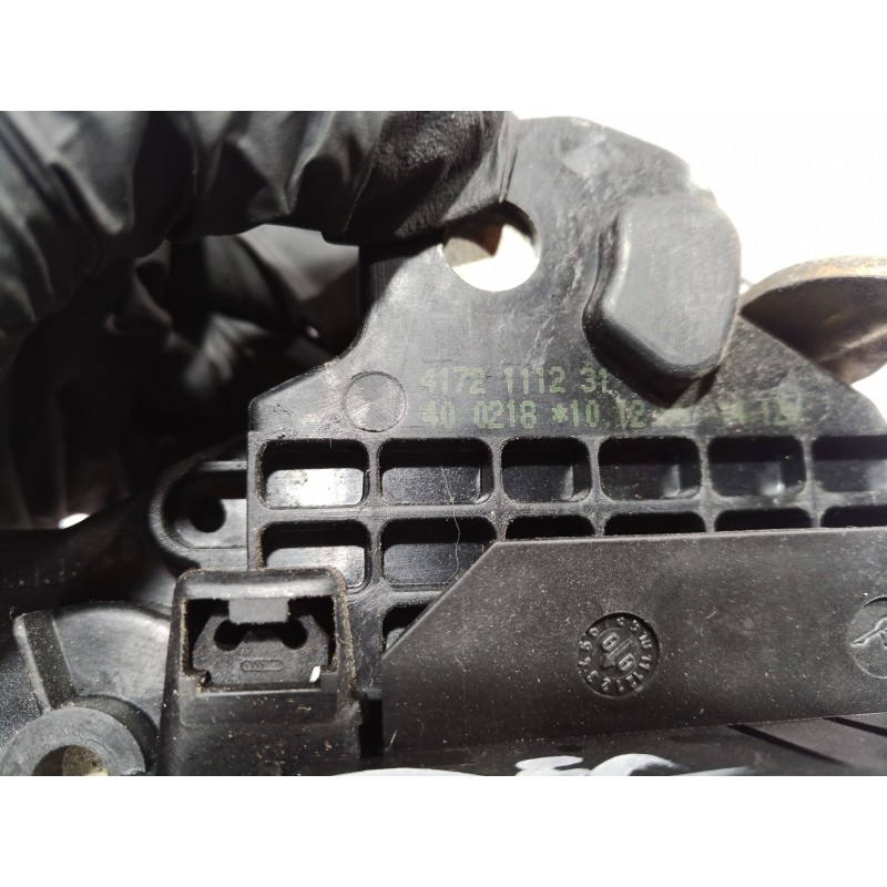 Recambio de cerradura puerta delantera derecha para mercedes-benz clase clk (w208) coupe referencia OEM IAM 4172111231 417211123