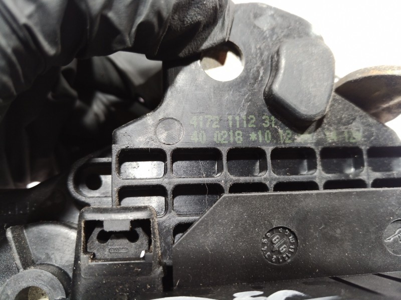 Recambio de cerradura puerta delantera derecha para mercedes-benz clase clk (w208) coupe referencia OEM IAM 4172111231 417211123