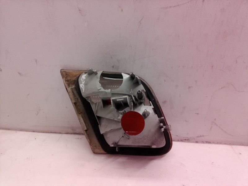 Recambio de piloto trasero izquierdo interior para bmw serie 3 coupe (e46) 318 ci referencia OEM IAM   