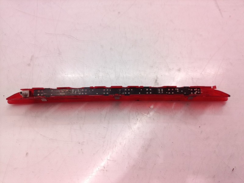 Recambio de luz central de freno para seat ateca (kh7) referencia OEM IAM   