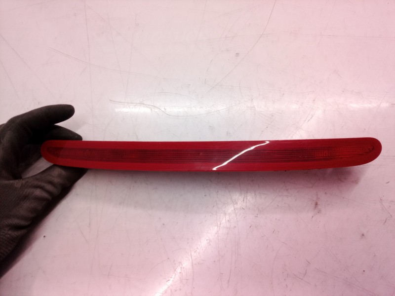 Recambio de luz central de freno para opel astra j sports tourer referencia OEM IAM   