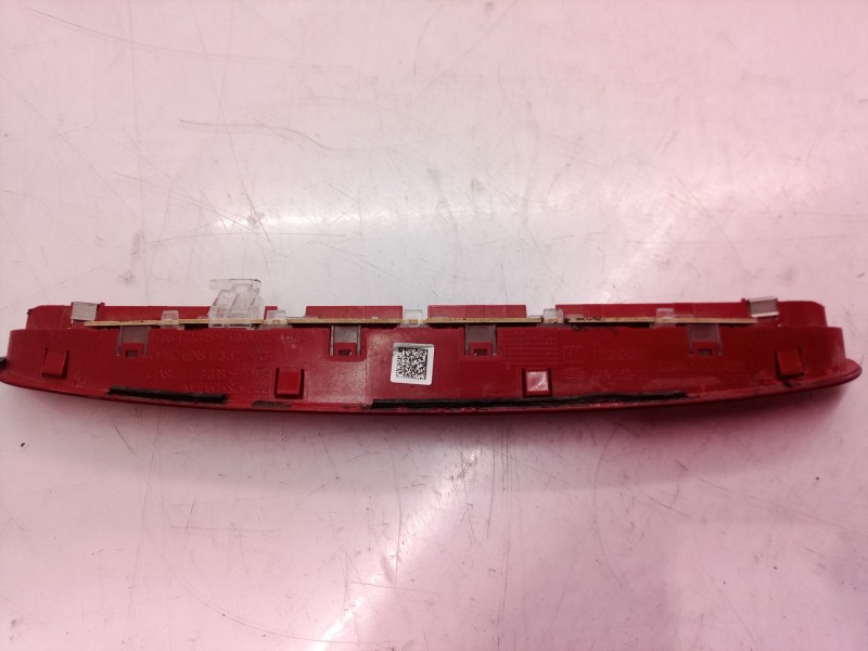 Recambio de luz central de freno para opel astra j sports tourer referencia OEM IAM   