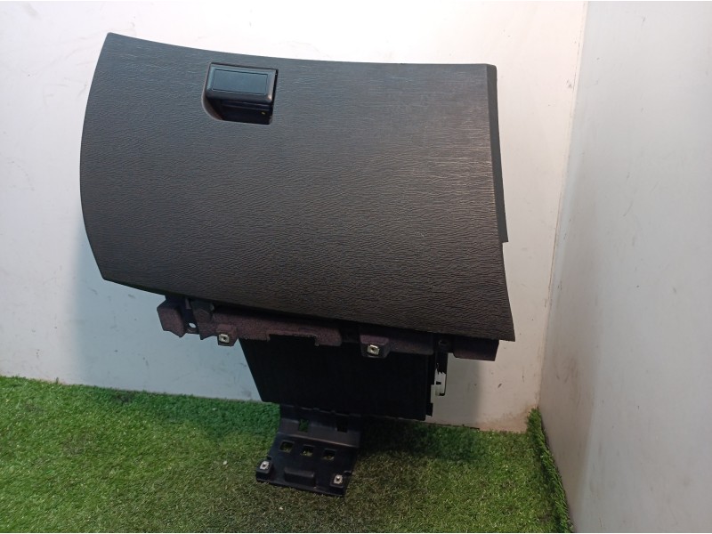 Recambio de guantera para mahindra xuv 500 xuv 500 fwd w6 referencia OEM IAM 0112AAW02670B 0112AAW02670B L0190635AA