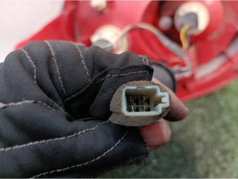 Recambio de piloto trasero izquierdo para chevrolet matiz s referencia OEM IAM 300411L 300411L 300411L