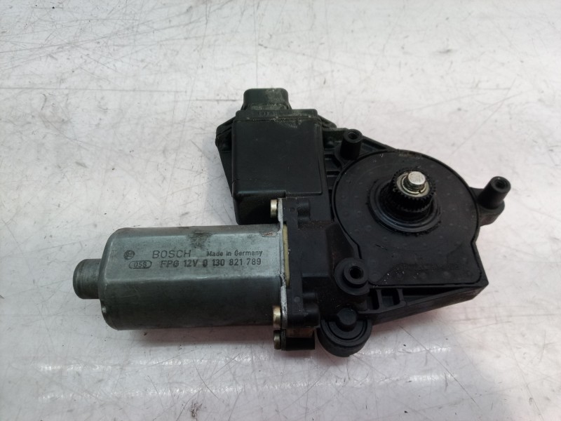 Recambio de motor elevalunas trasero izquierdo para opel omega b elegance berlina referencia OEM IAM 0130821789 0130821789 01308