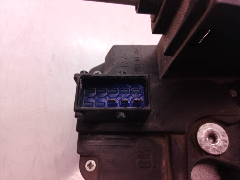 Recambio de cerradura puerta delantera derecha para opel meriva enjoy referencia OEM IAM 13154792 13154792 13154792