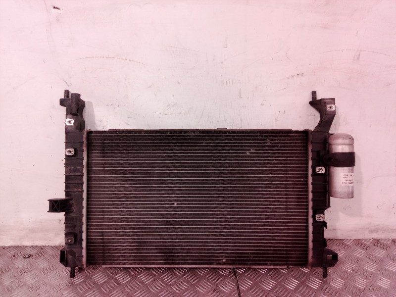 Recambio de condensador / radiador aire acondicionado para opel meriva enjoy referencia OEM IAM 52400774 52400774 52400774