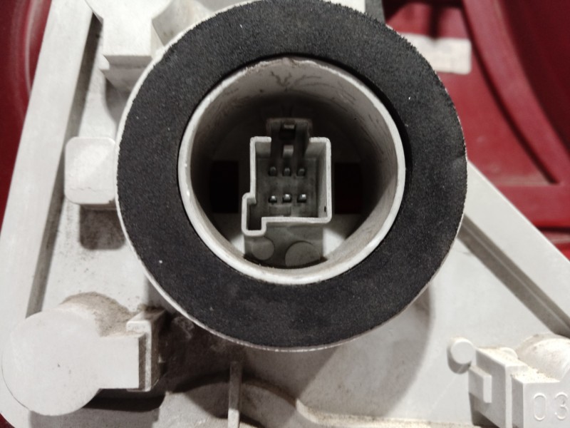 Recambio de piloto trasero derecho para ford focus berlina (cak) ambiente referencia OEM IAM 1M5113404BB 1M5113404BB 1M5113404BB