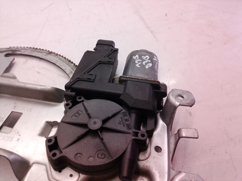 Recambio de elevalunas delantero derecho para opel meriva enjoy referencia OEM IAM 93389552 93389552 93389552