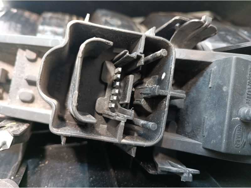 Recambio de piloto trasero izquierdo para renault scenic ii referencia OEM IAM 085511937LB 085511937LB 085511937LB