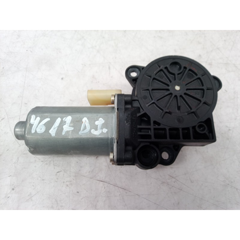 Recambio de motor elevalunas delantero izquierdo para ford fiesta (cbk) ambiente referencia OEM IAM 0130821938 0130821938 013082