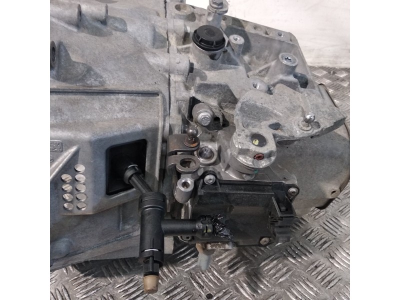 Recambio de caja cambios para peugeot 5008 active referencia OEM IAM 9686219510 9686219510 135230263