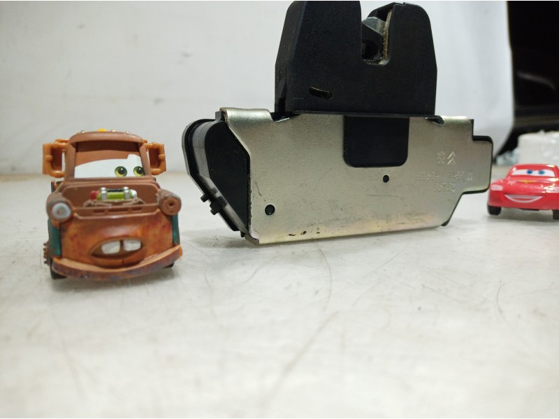 Recambio de cerradura maletero / porton para peugeot 5008 active referencia OEM IAM 9151487499H 9151487499H 9151487499