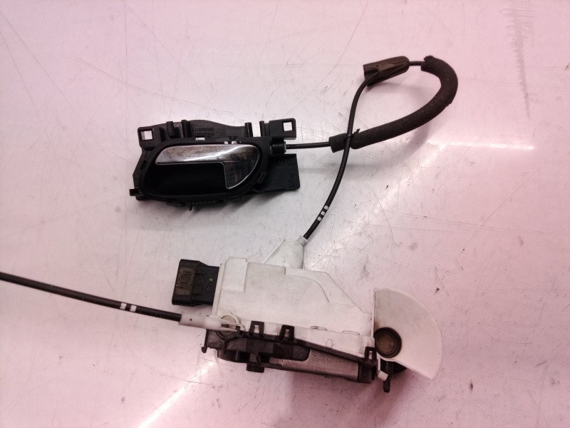 Recambio de cerradura puerta delantera izquierda para peugeot 5008 active referencia OEM IAM   