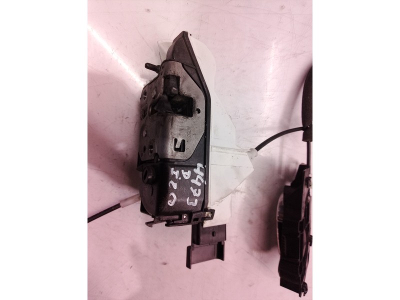 Recambio de cerradura puerta delantera izquierda para peugeot 5008 active referencia OEM IAM   