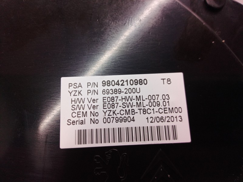 Recambio de cuadro instrumentos para peugeot 5008 active referencia OEM IAM 9804210980 9804210980 9804210980