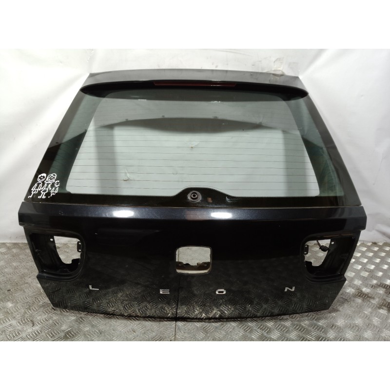 Recambio de porton trasero para seat leon (1m1) last edition referencia OEM IAM 1M6827025H  