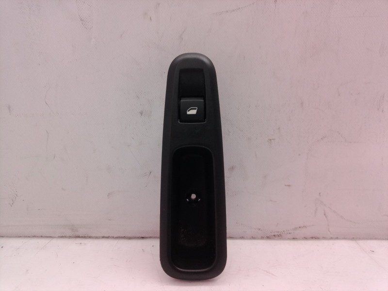 Recambio de mando elevalunas trasero derecho para peugeot 5008 active referencia OEM IAM 96759764 96759764 96759764