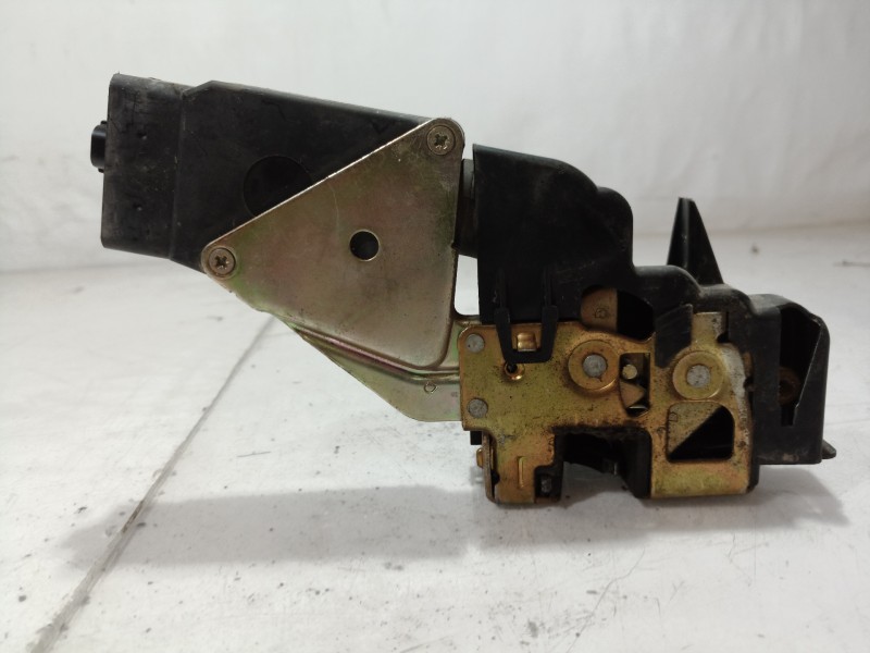 Recambio de cerradura puerta delantera derecha para mitsubishi space star (dg0) 1600 referencia OEM IAM   