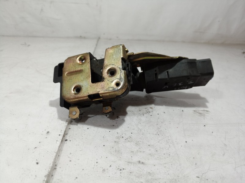 Recambio de cerradura puerta delantera izquierda para mitsubishi space star (dg0) 1600 referencia OEM IAM   