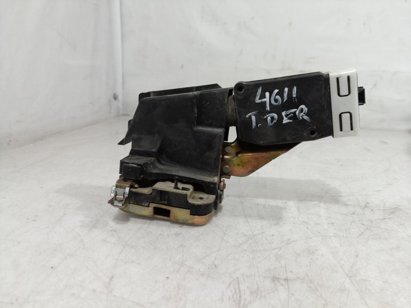 Recambio de cerradura puerta trasera derecha para mitsubishi space star (dg0) 1600 referencia OEM IAM   